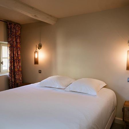 Les Chambres De L'Oustalet, Chambres D'Hotes Et Restaurant Etoile Жиґондас Екстер'єр фото